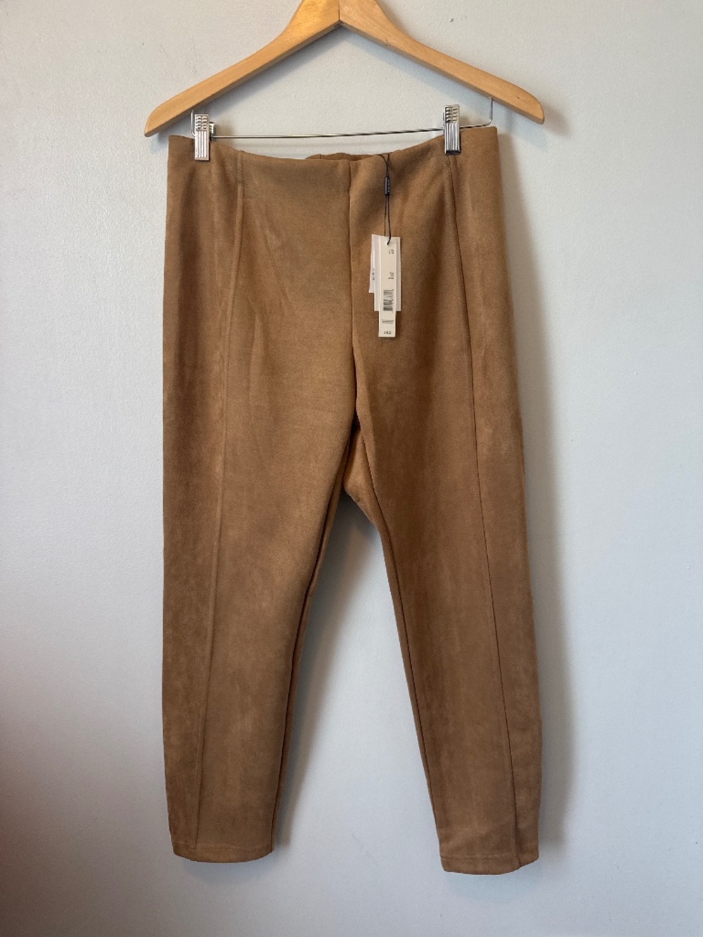 Tahari Faux leather elastic waist pants
